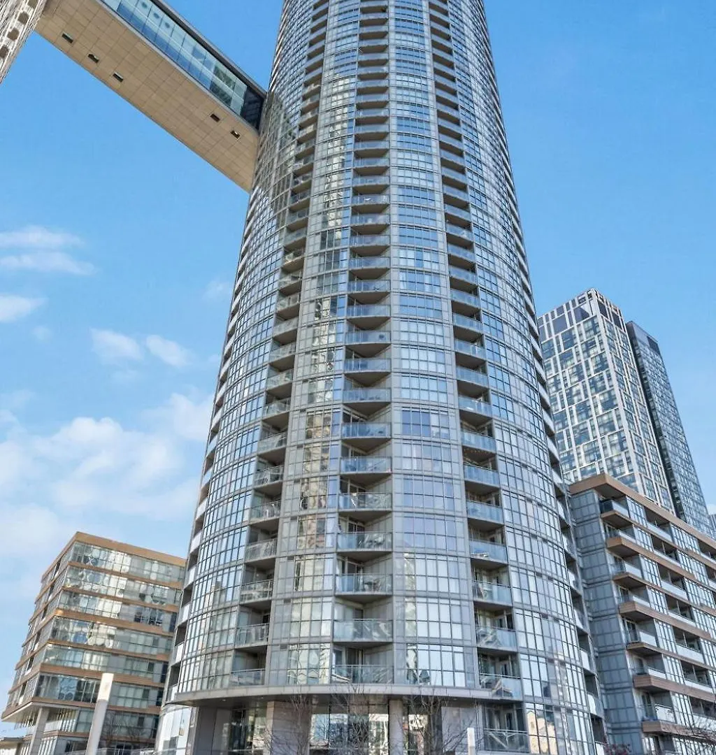 Apartment Elegant Condo, Toronto Views , Cityplace Downtown Canada