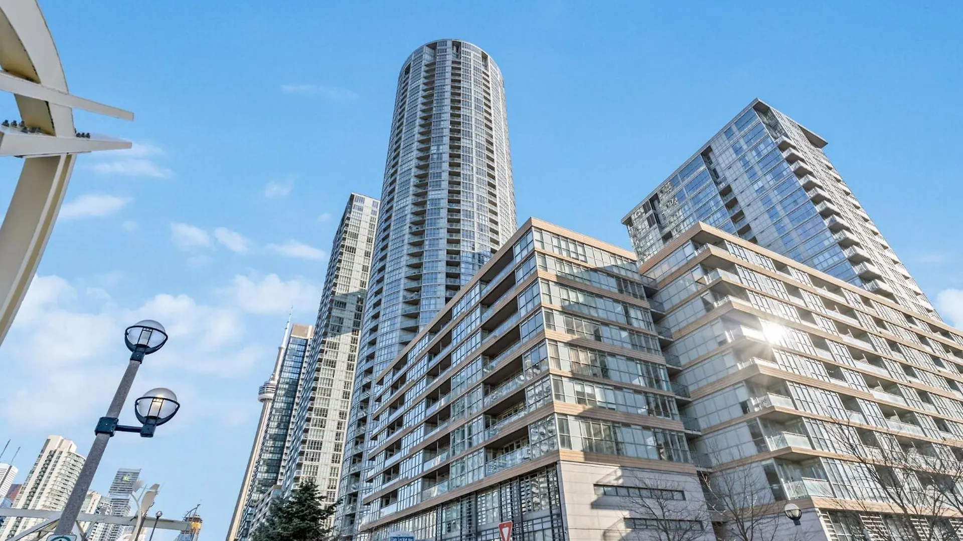 Apartment Elegant Condo, Toronto Views , Cityplace Downtown Canada